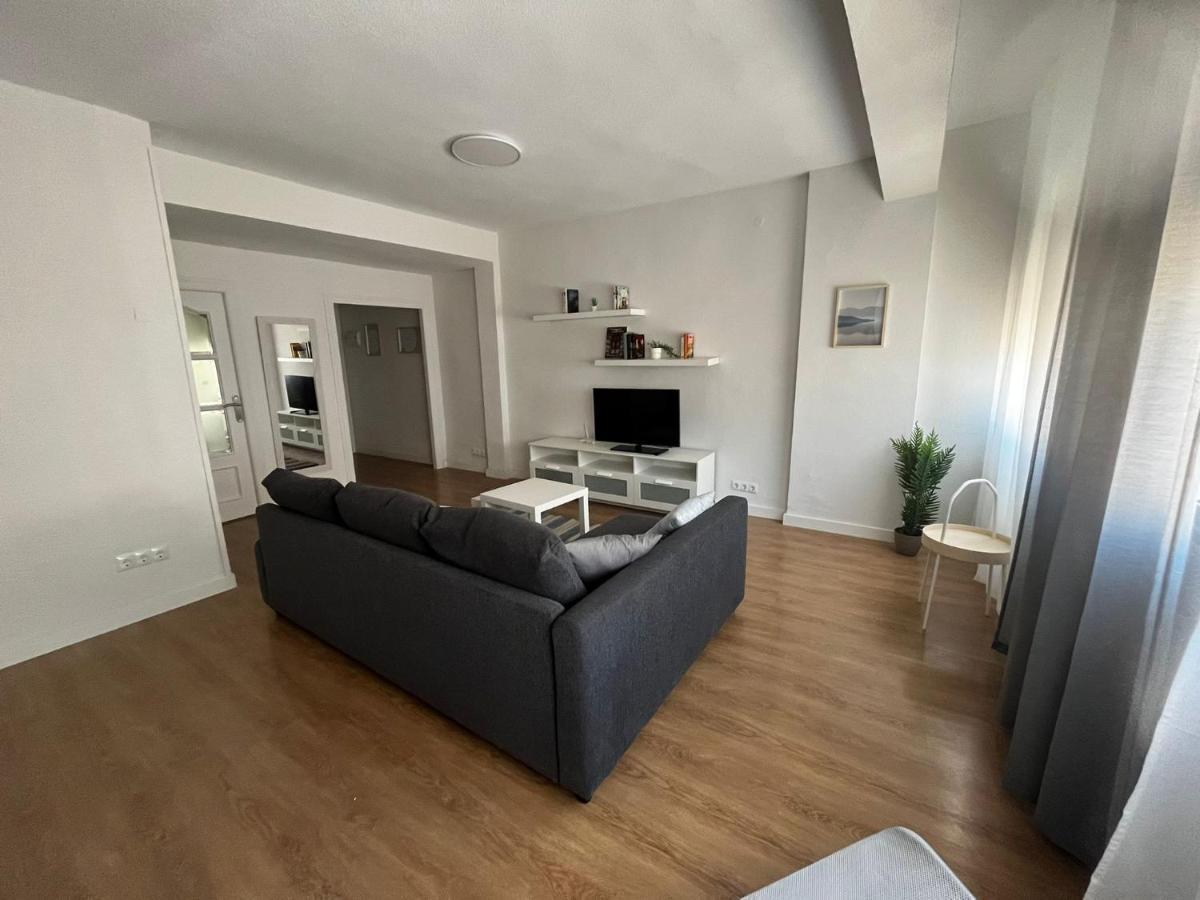 קרטחנה Estupendo Apartamento En Estacion-Centro, Wifi, Agua Por Osmosis מראה חיצוני תמונה